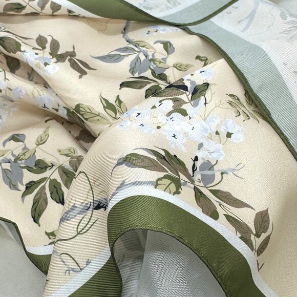 ✨New Elegant Bandana Square Scarf Silky Soft Satin Green Floral Nature Print✨ - Picture 3 of 5